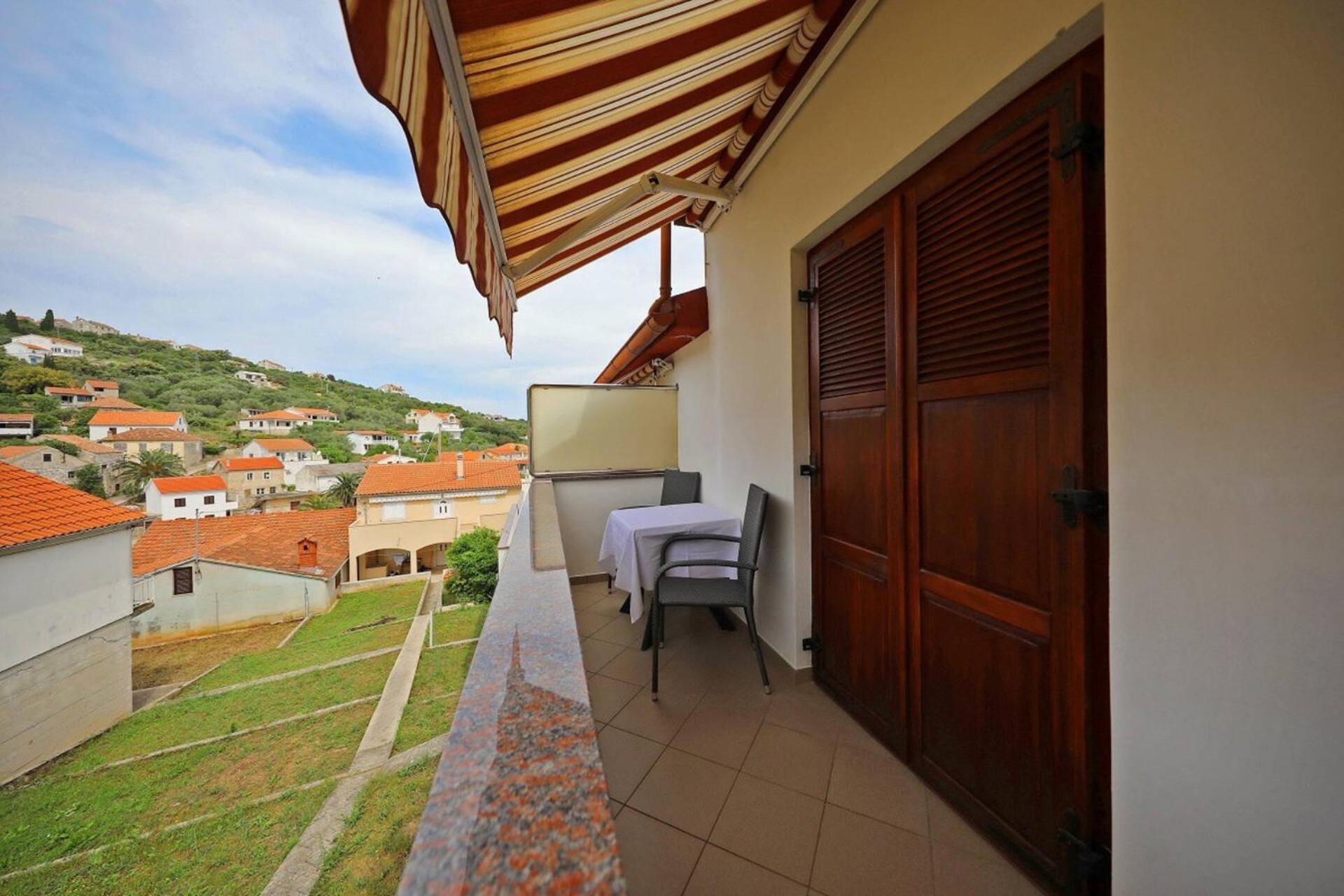 Knez - Relaxing Apartments Near The Sea On Mali Iž Exterior foto